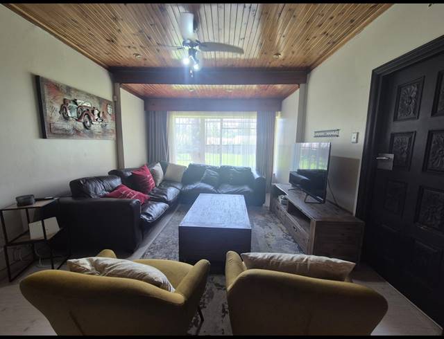 4 BEDROOM HOUSE FOR SALE IN ARCON PARK